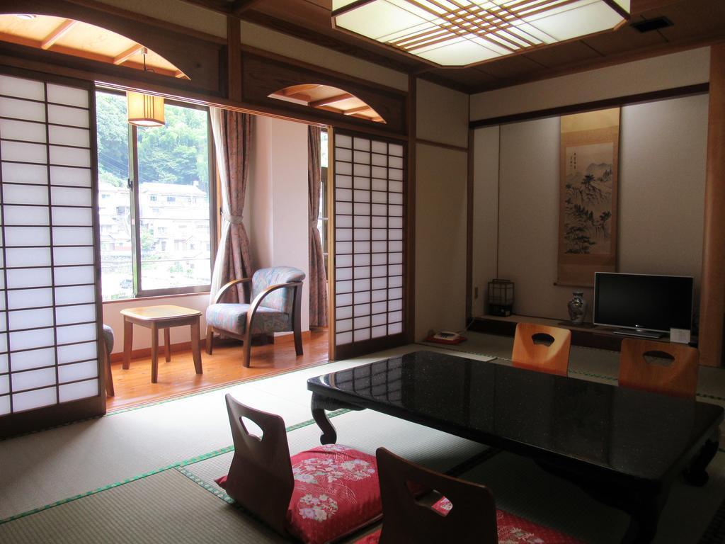 Amagase Onsen Hotel Suikoen Hita Exterior photo
